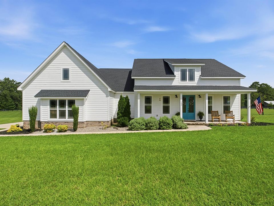 1st image of 143 Ascot Dr