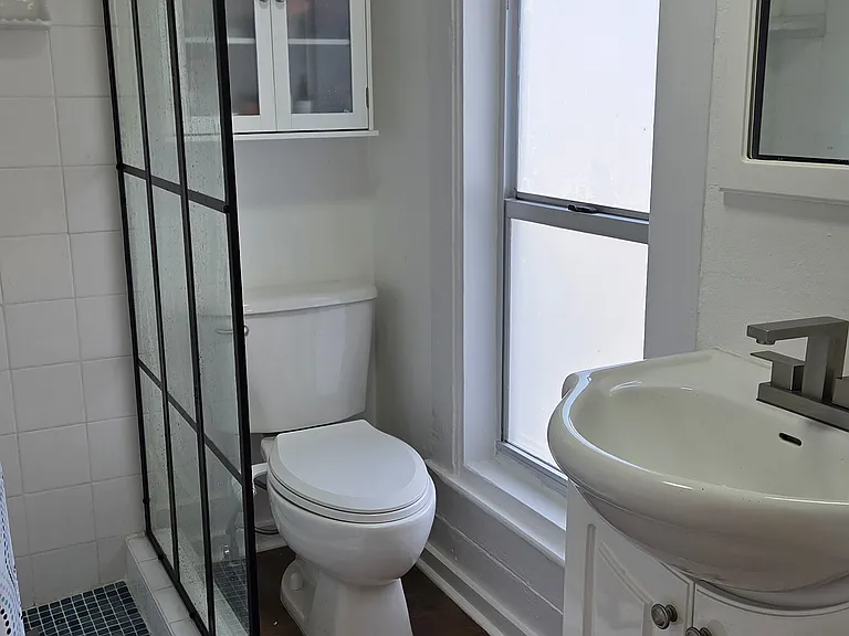 712 Downing St #B — Photo 7