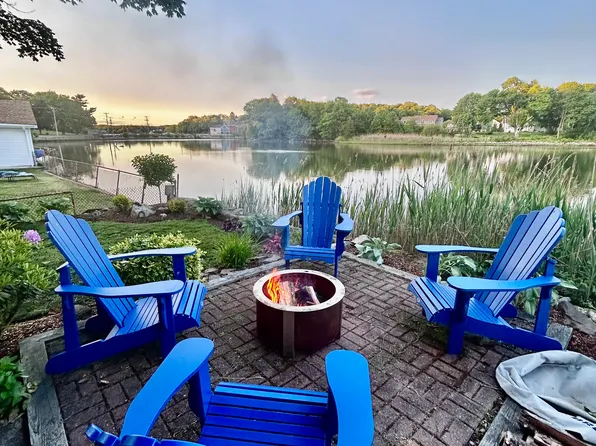 381 Washington St, Gloucester, MA 01930