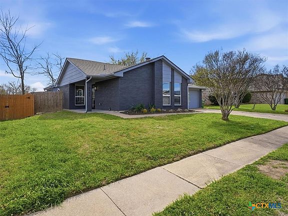 3rd image of 6464 Highview Ter