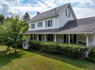 1036 Rittertown Rd, Hampton, TN 37658