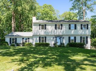 430 Brookwood Dr, Downingtown, PA 19335