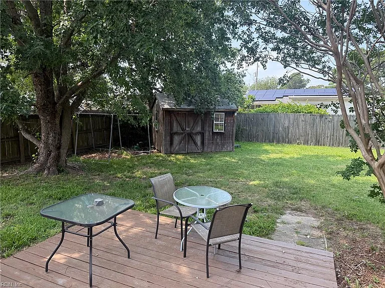 2524 E Little Creek Rd — Photo 11