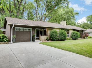 2135 Noble Ave N, Golden Valley, MN 55422