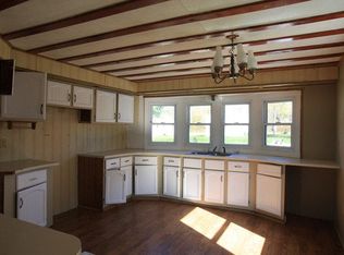 10 Lindseys Way, Clinton, ME 04927