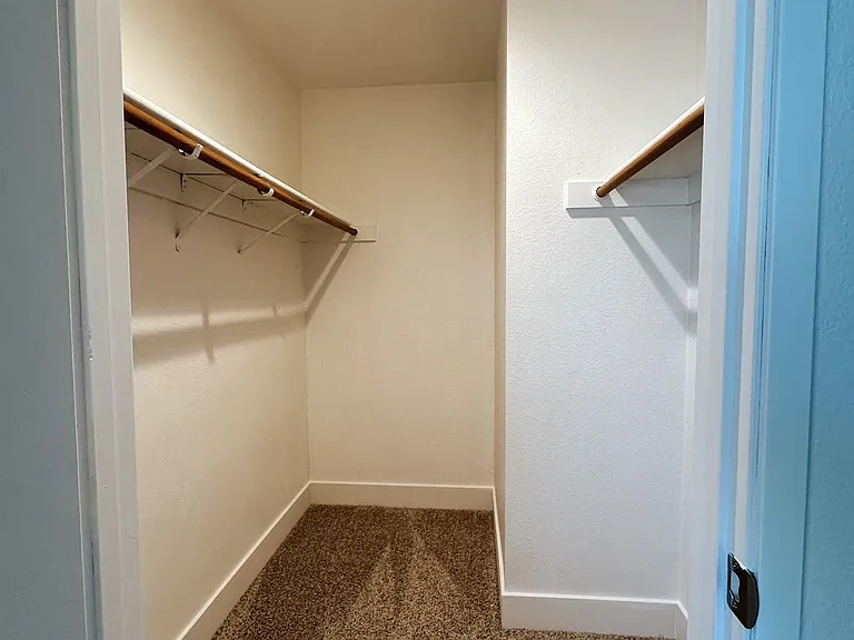 Parkview Apartments — Photo 12