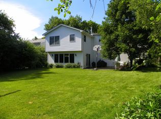 1149 Candlewood Dr, Downers Grove, IL 60515