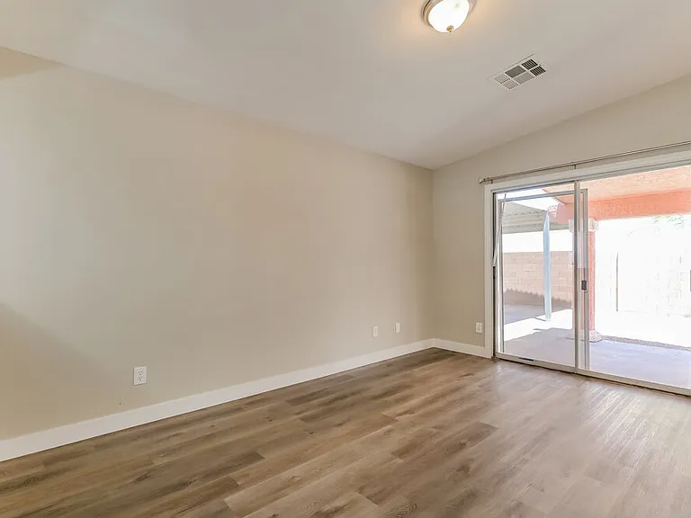 456 Palegold St — Photo 8