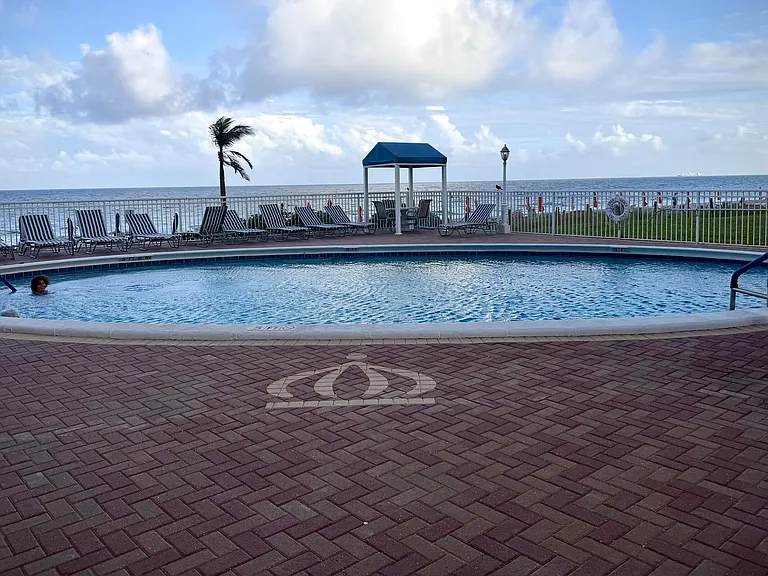 3850 Galt Ocean Dr #210 — Photo 3