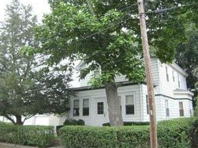 27 Camac St, Pawtucket, RI, 02861