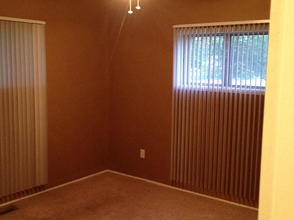 4th image of 496 Southward Dr