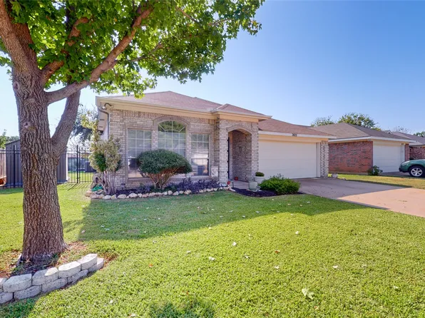 3625 Brett Dr, Fort Worth, TX 76123