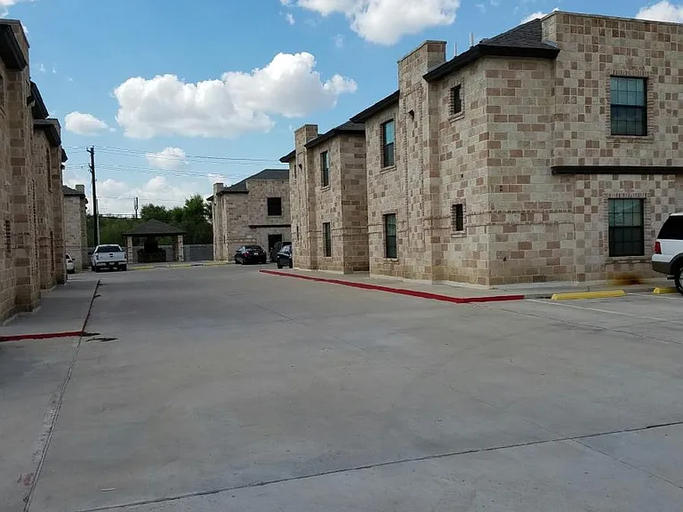 7606 Rocio Dr #4 — Photo 1