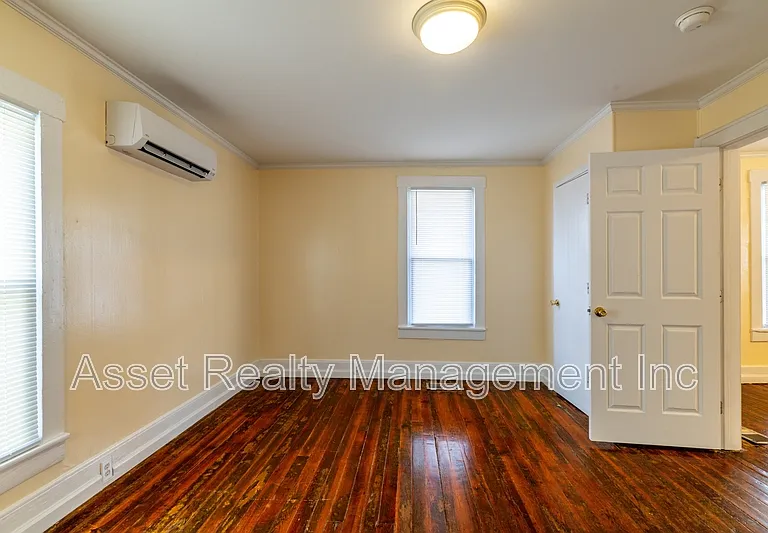 1443 N 4th Ave — Photo 9