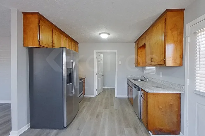 250 Deer Pkwy — Photo 4