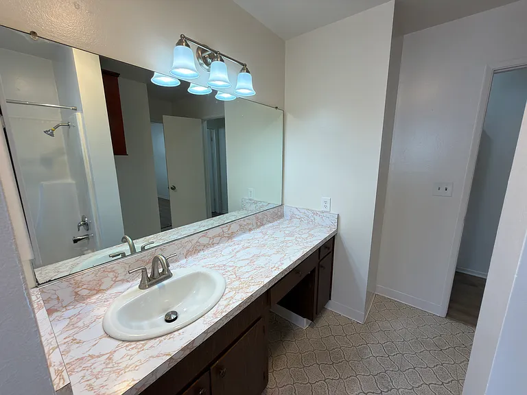 350 S Bedford Rd #350 — Photo 14