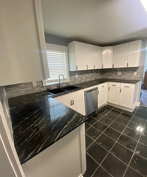 1710 E Fayette St #11 — Photo 3