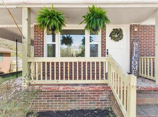 306 Mountain View St, Westminster, SC 29693
