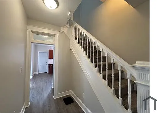 418 N Loudon Ave — Photo 3