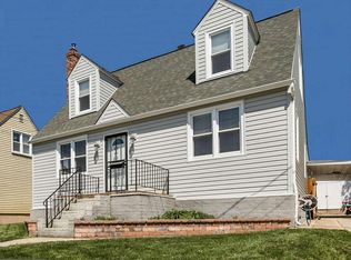828 Matthews Ave, Baltimore, MD 21225