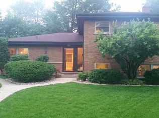 316 Lamon Ave, Wilmette, IL 60091