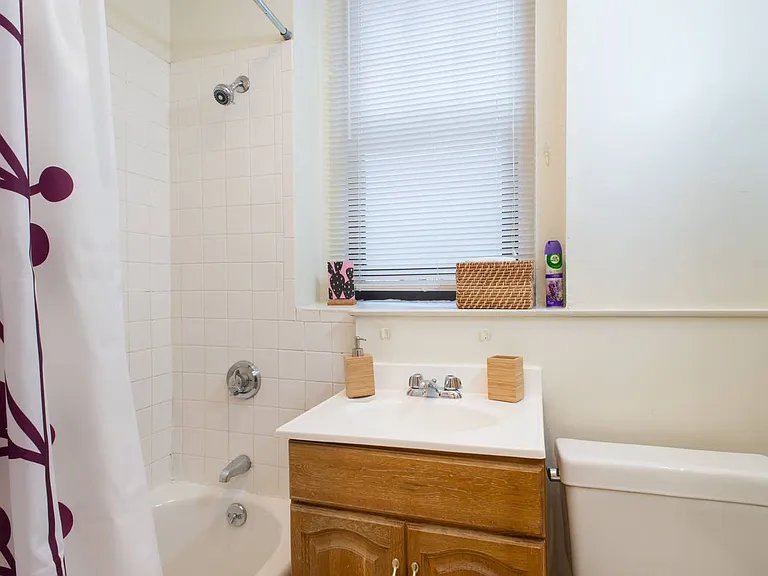 58 Queensberry St #3 — Photo 17