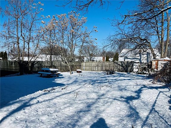 2nd image of 184 Vincent Ave