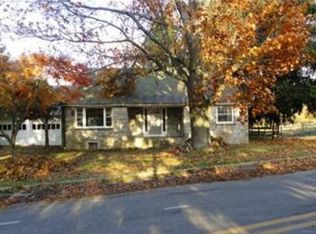 5251 Acorn Dr, Emmaus, PA 18049