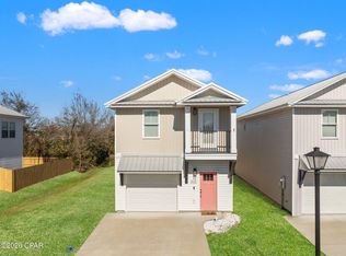 406 Raven Ln, Panama City, FL 32404