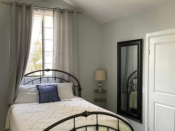 5th image of 700 E Lake Dr Unit 12