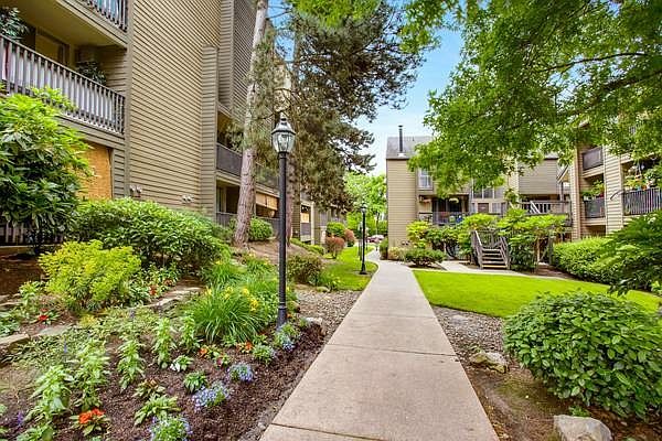2nd image of 2928 SE Colt Dr APT 259