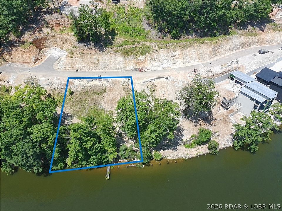 1st image of 4 Redbud Rd