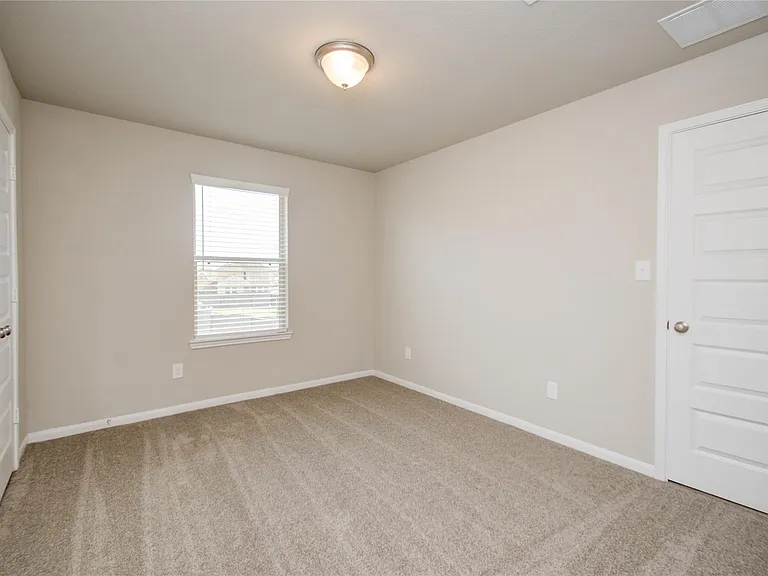 8403 Baywatch Cir — Photo 31