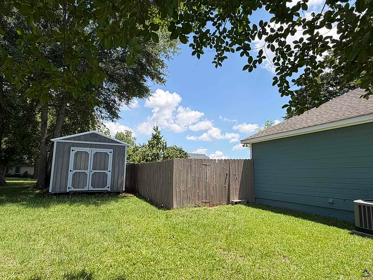 106 Quail Hollow Dr — Photo 12