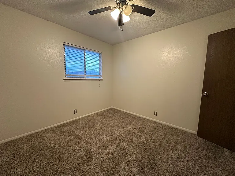 9643 Hefner Village Blvd — Photo 23