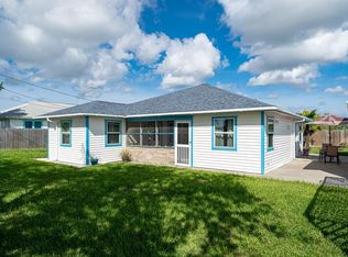 214 Rattlesnake Point Rd, Rockport, TX 78382