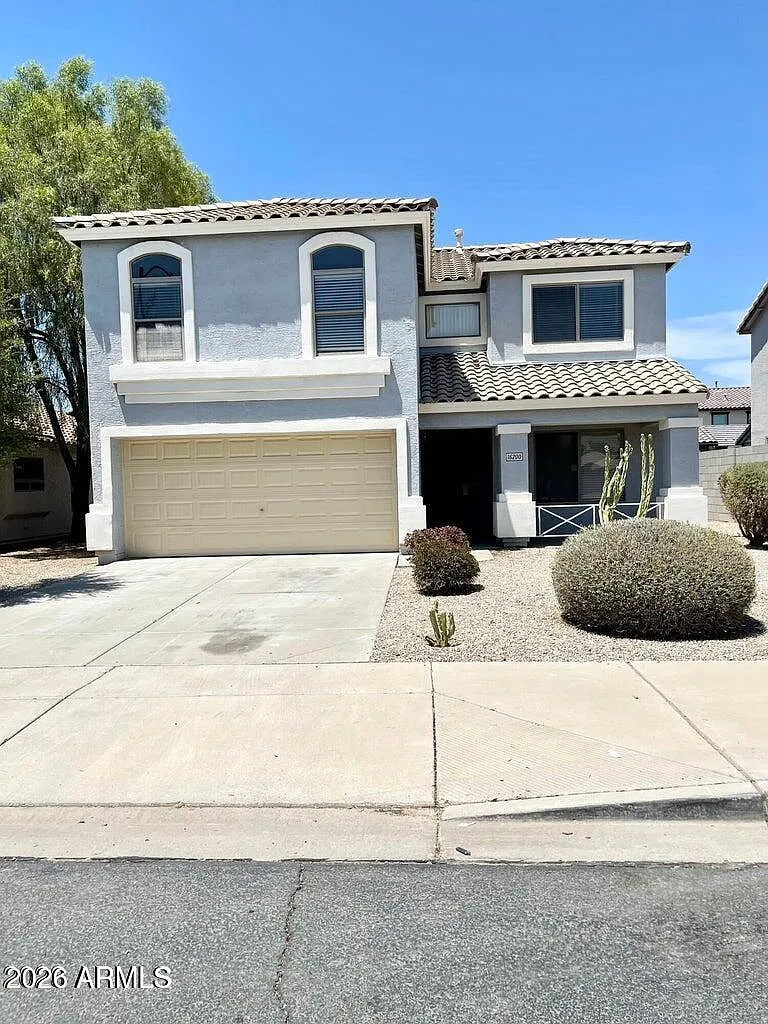 4 bed, 2.5 bath, 2232 sqft, $1,999 — Photo 1