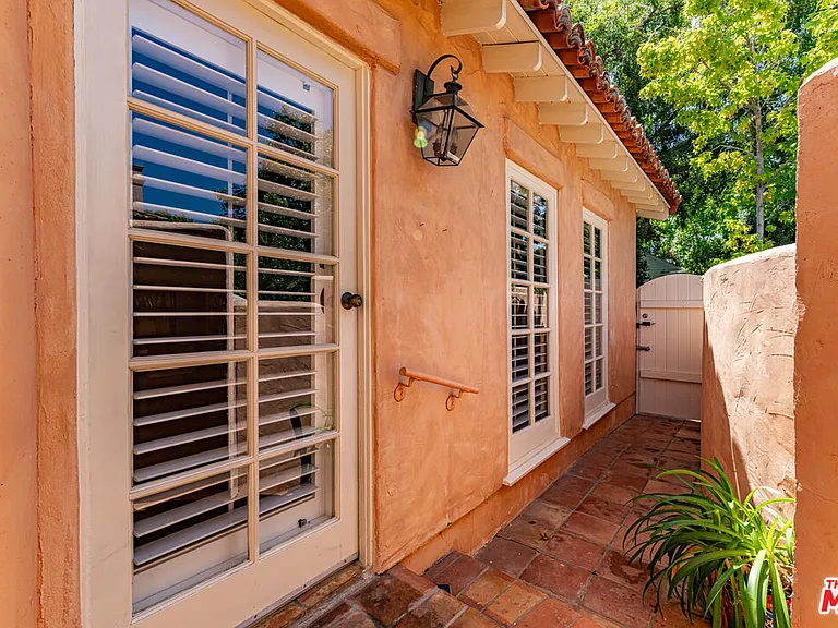 216 S Carmelina Ave #GUESTHOUSE — Photo 18