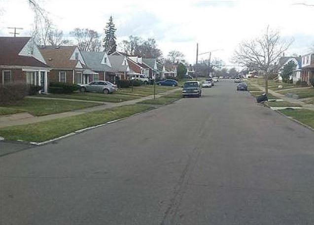 2nd image of 13976 Piedmont St