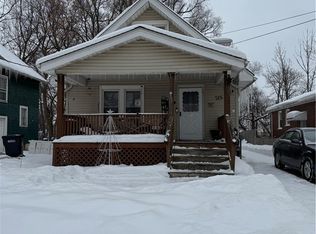 2975 McKoon Ave, Niagara Falls, NY 14305