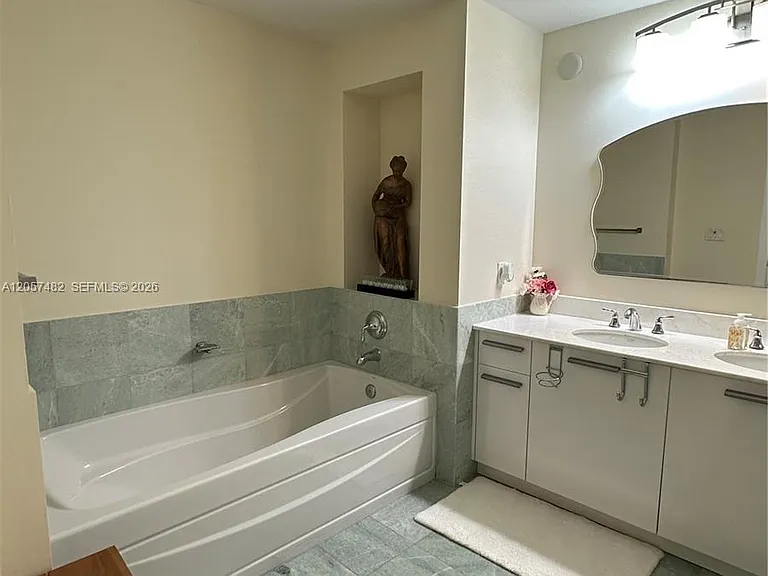 1060 E Brickell Ave #3001 — Photo 22