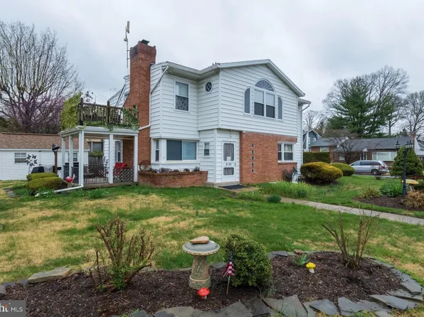 2725 Belmont Ave, West Lawn, PA 19609