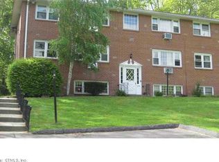 134 S Brooksvale Rd APT 1, Cheshire, CT 06410