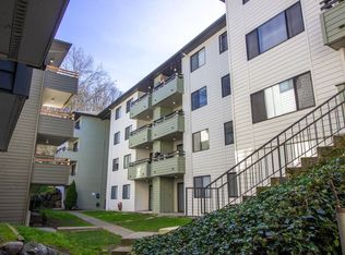 Willow Court Apartments, Seattle, WA 98106