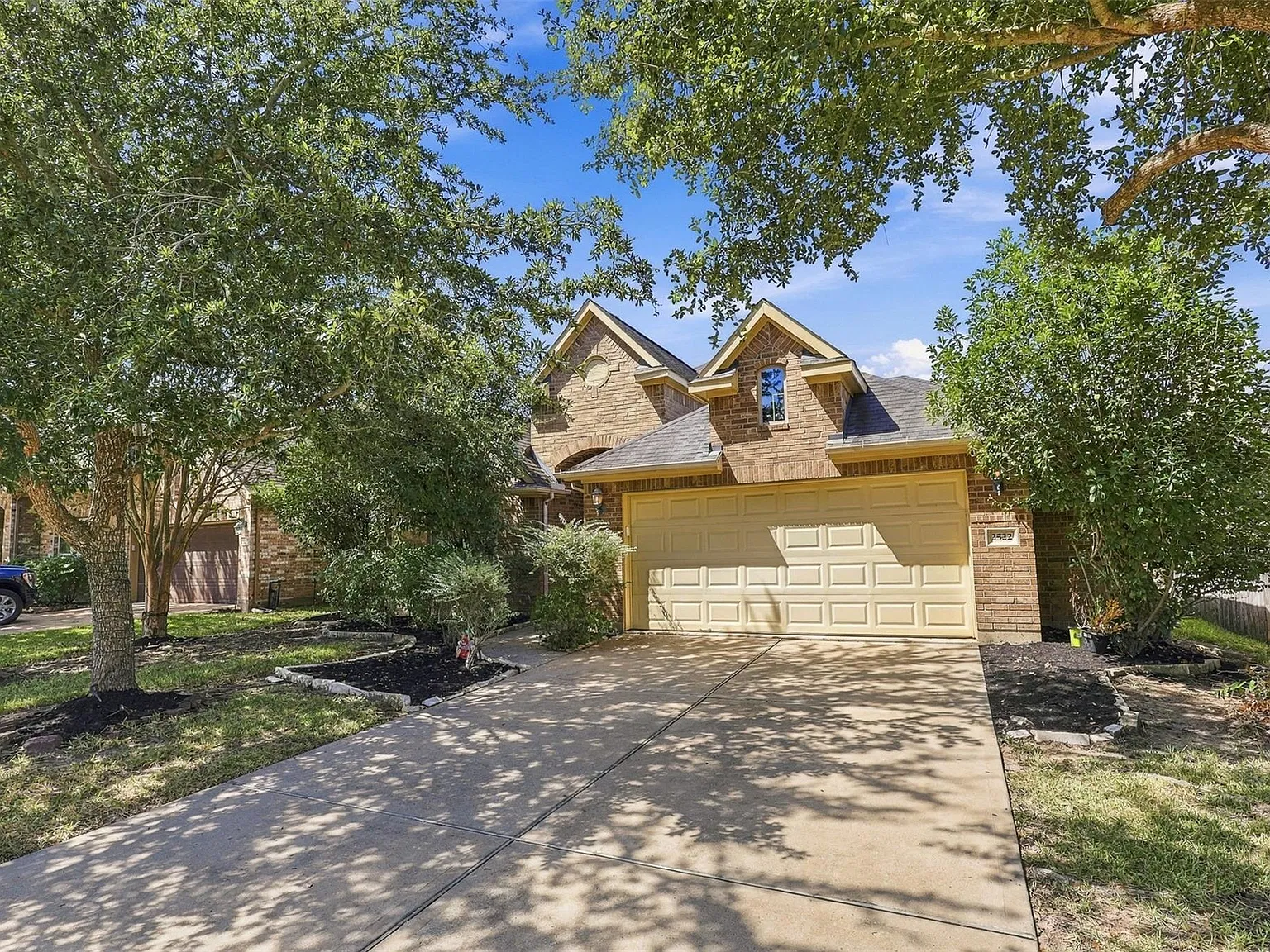 4 bed, 2.0 bath, 2451 sqft, $2,900 — Photo 3