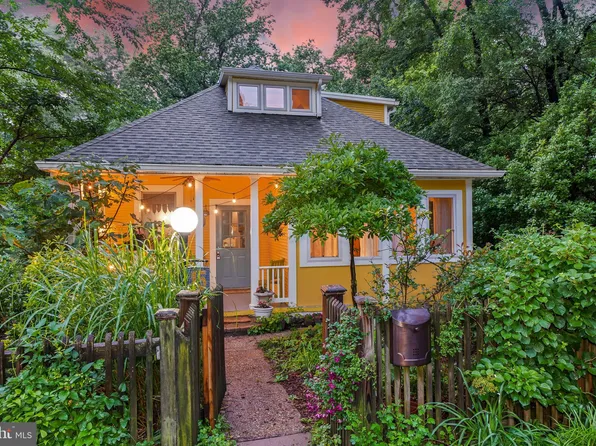 15 Jefferson Ave, Takoma Park, MD 20912