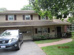 2 Desmond Rd, Beverly, MA 01915