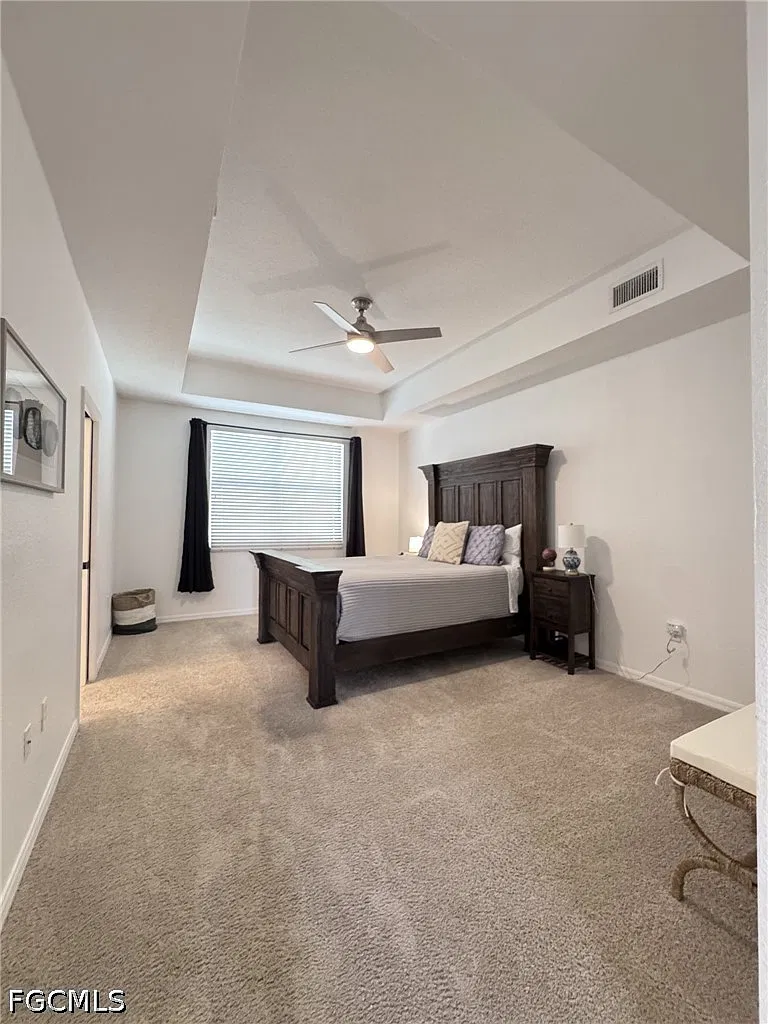 3 bed, 2.5 bath, 1901 sqft, $2,200 — Photo 2
