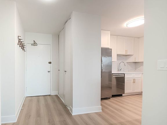 5th image of 1255 N Sandburg Ter Unit 2606E