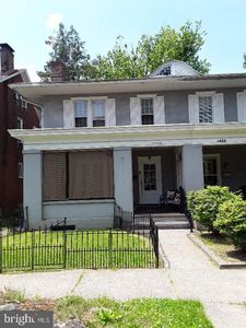 2430 N 5th St, Harrisburg, PA, 17110